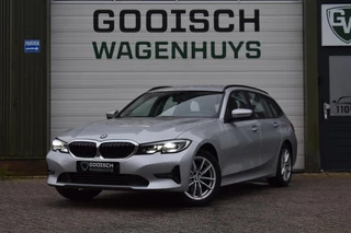 BMW 3-serie Touring 320i Executive Edition | Comfort stoelen | Carplay |