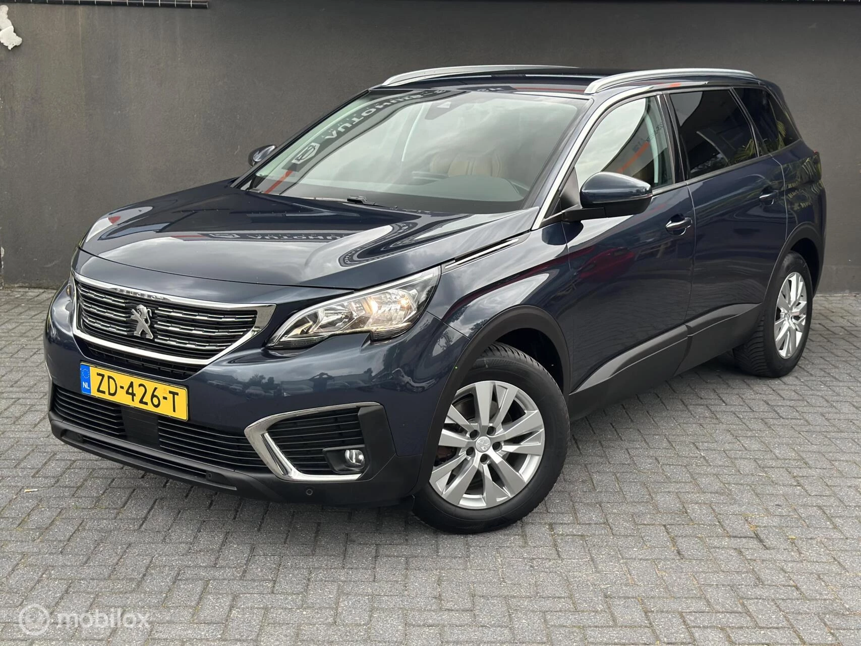 Hoofdafbeelding Peugeot 5008