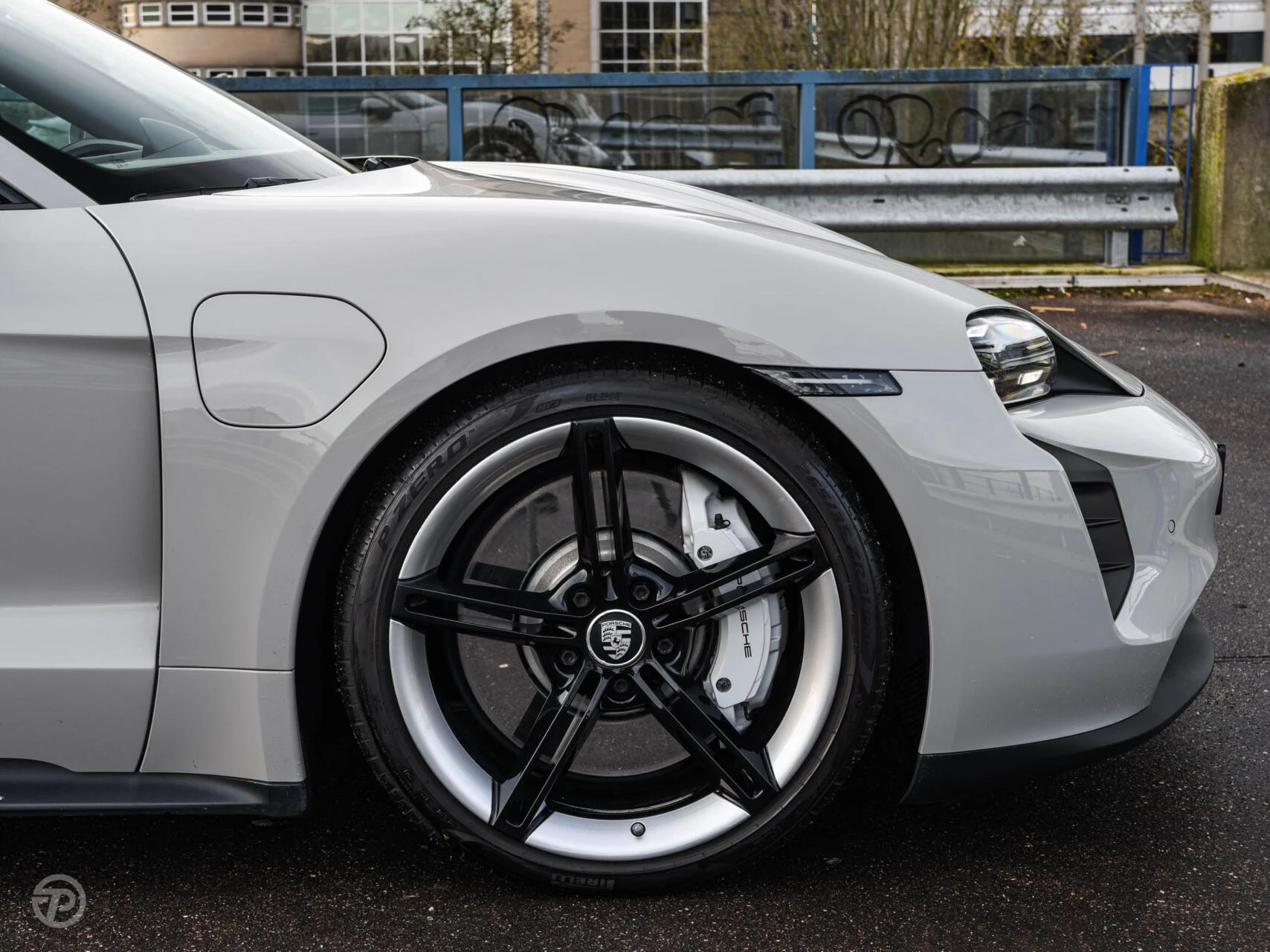 Hoofdafbeelding Porsche Taycan