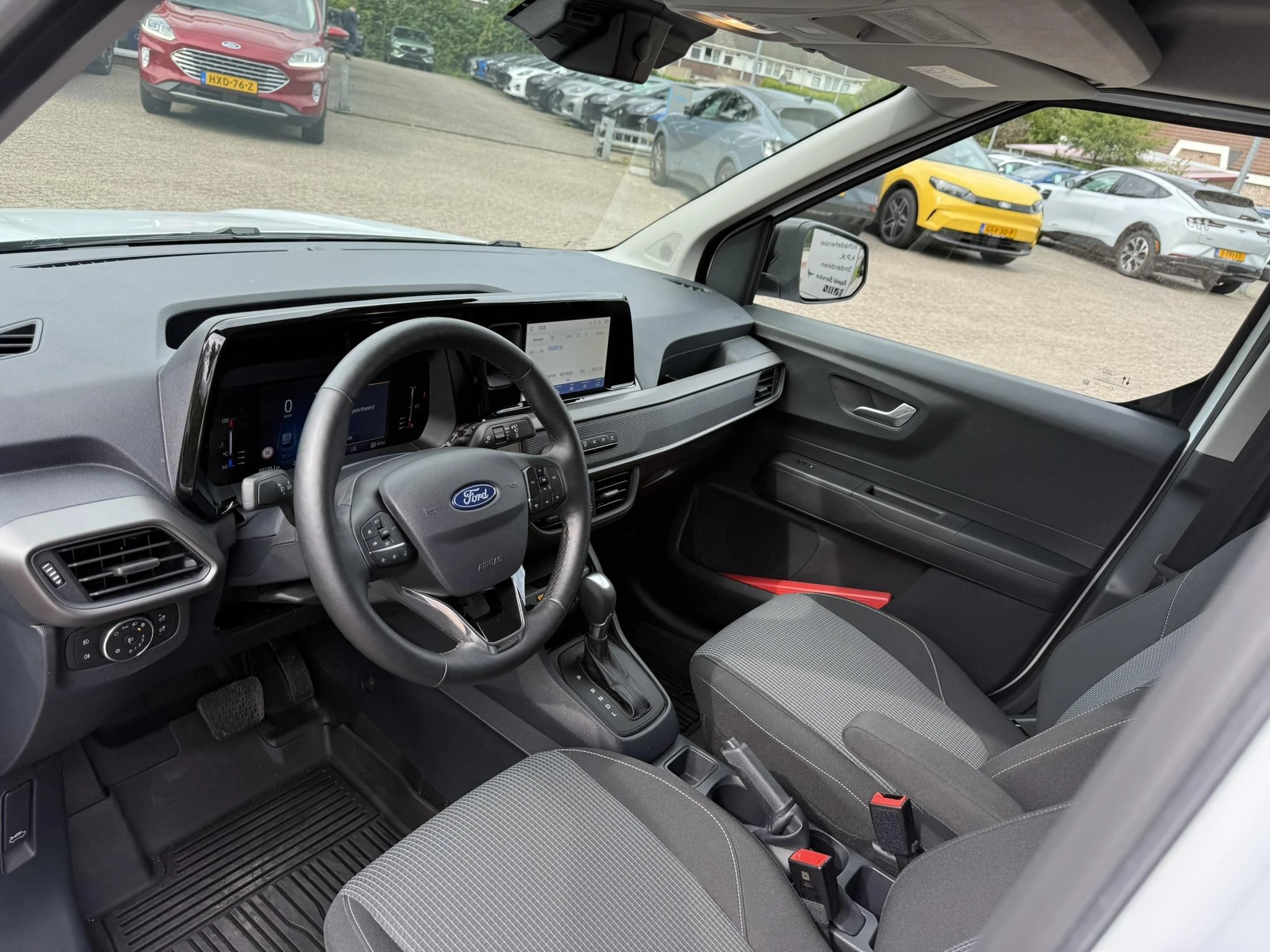 Hoofdafbeelding Ford Transit Courier