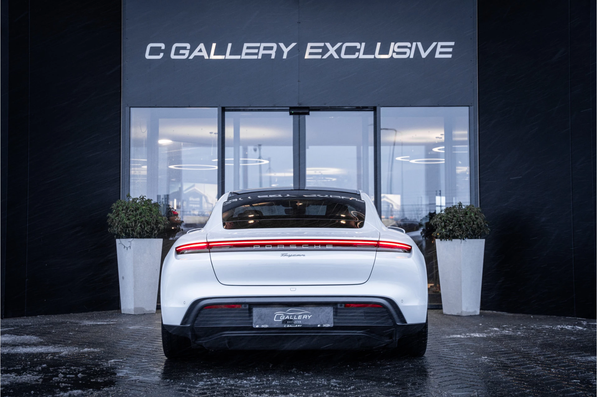 Hoofdafbeelding Porsche Taycan