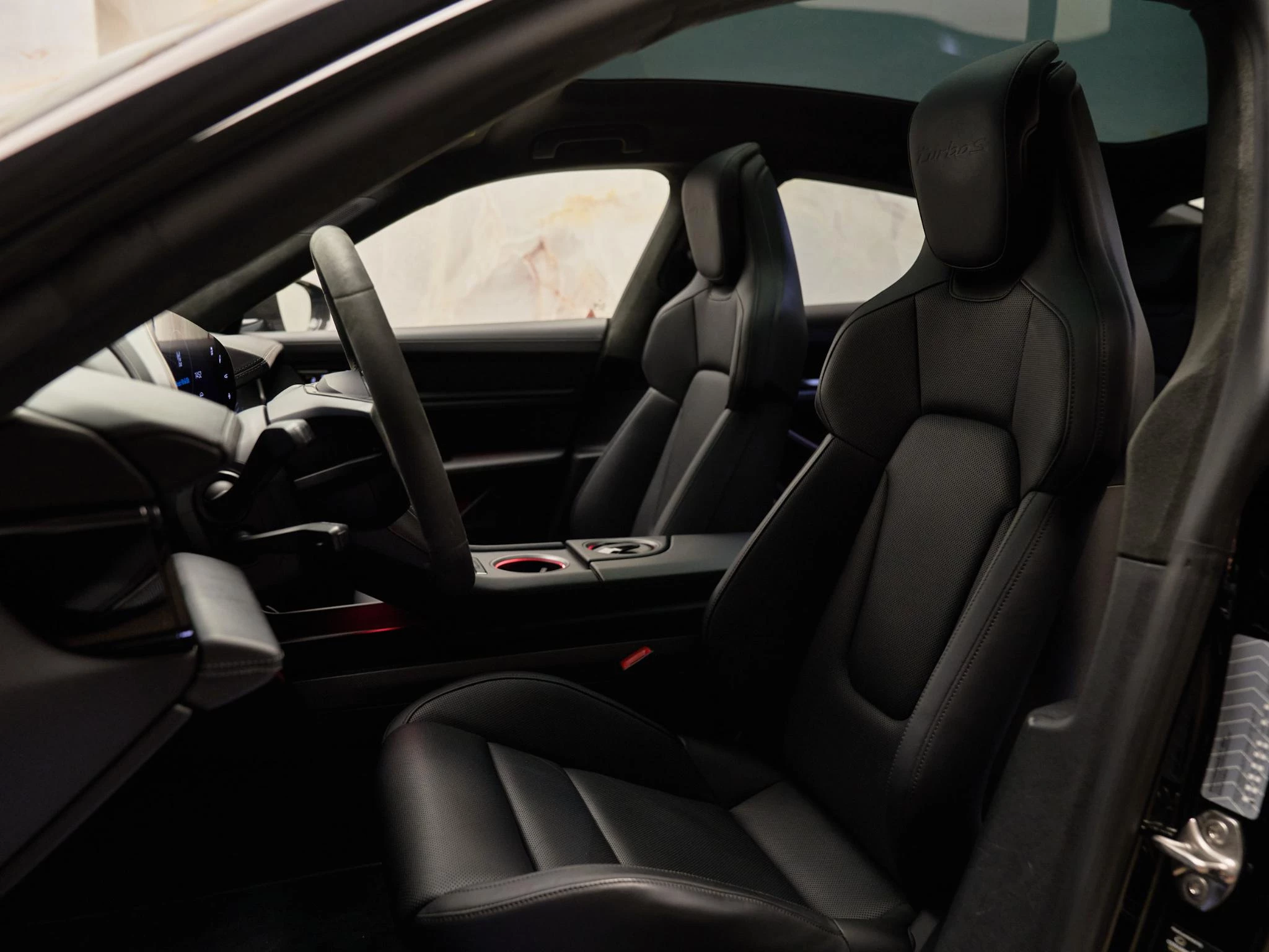 Hoofdafbeelding Porsche Taycan