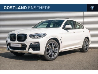 Hoofdafbeelding BMW X4 BMW X4 xDrive20i High Executive M Sport Automaat / Panoramadak / Sportstoelen / Stoelverwarming / Adaptieve LED / Parking Assistant / Navigatie Professional / M Sportstuurwiel