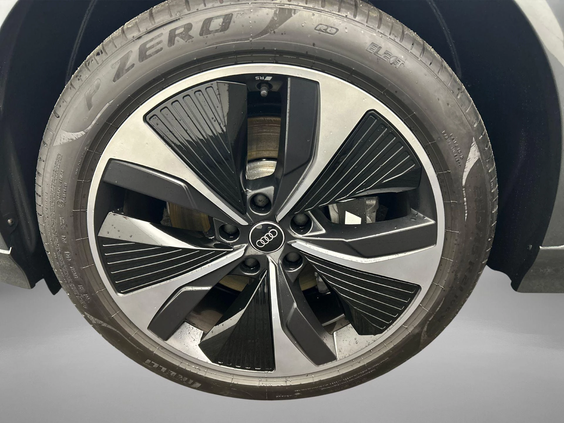 Hoofdafbeelding Audi SQ6 e-tron