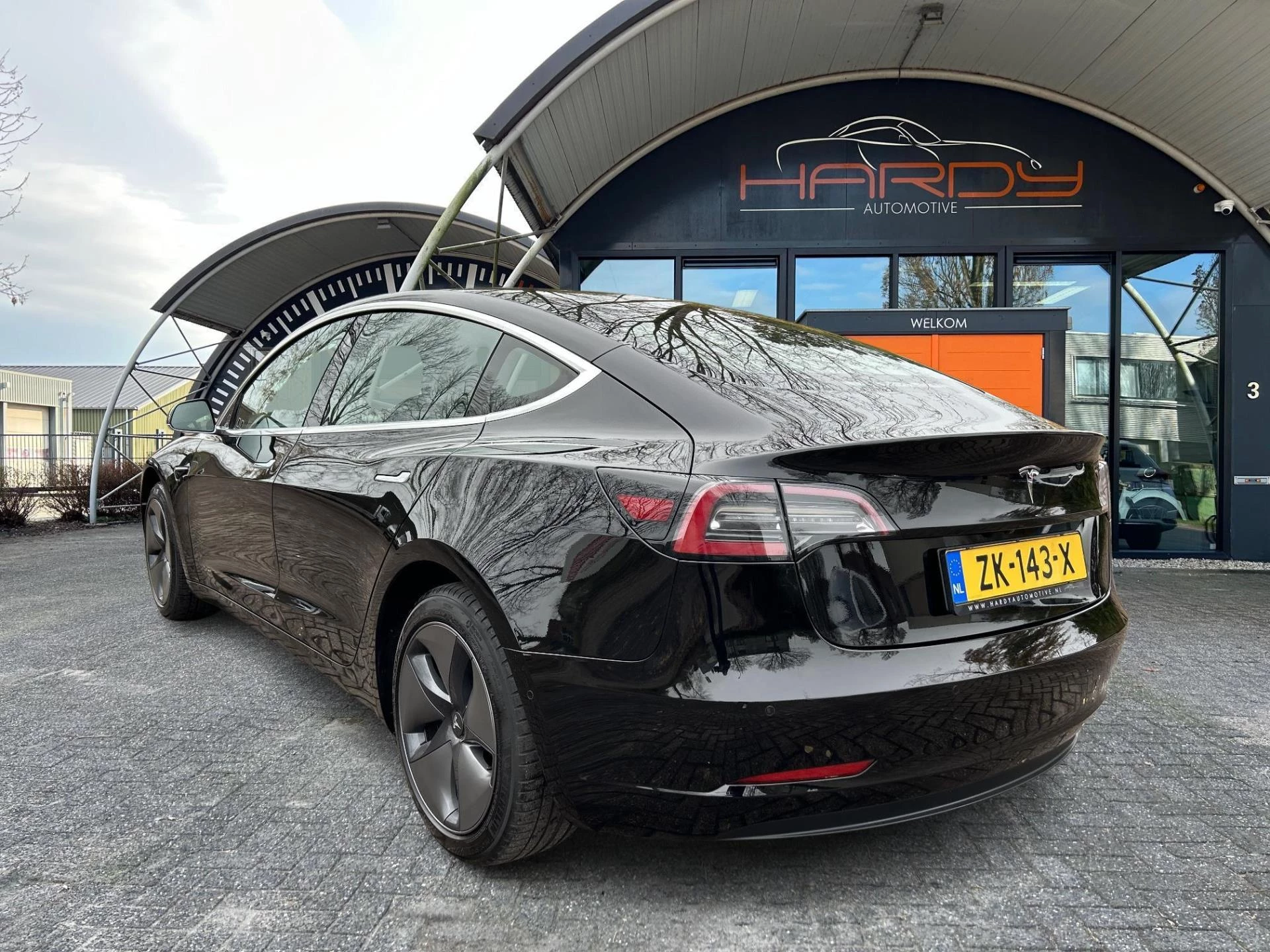 Hoofdafbeelding Tesla Model 3