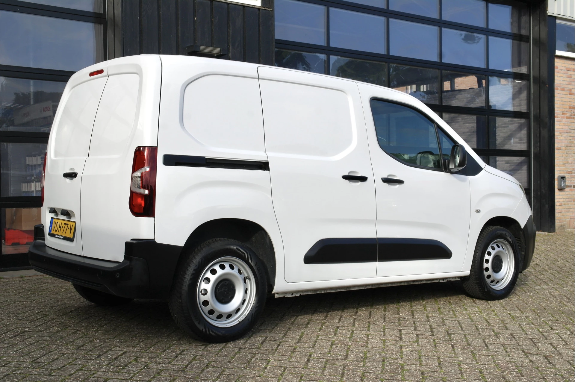 Hoofdafbeelding Peugeot Partner