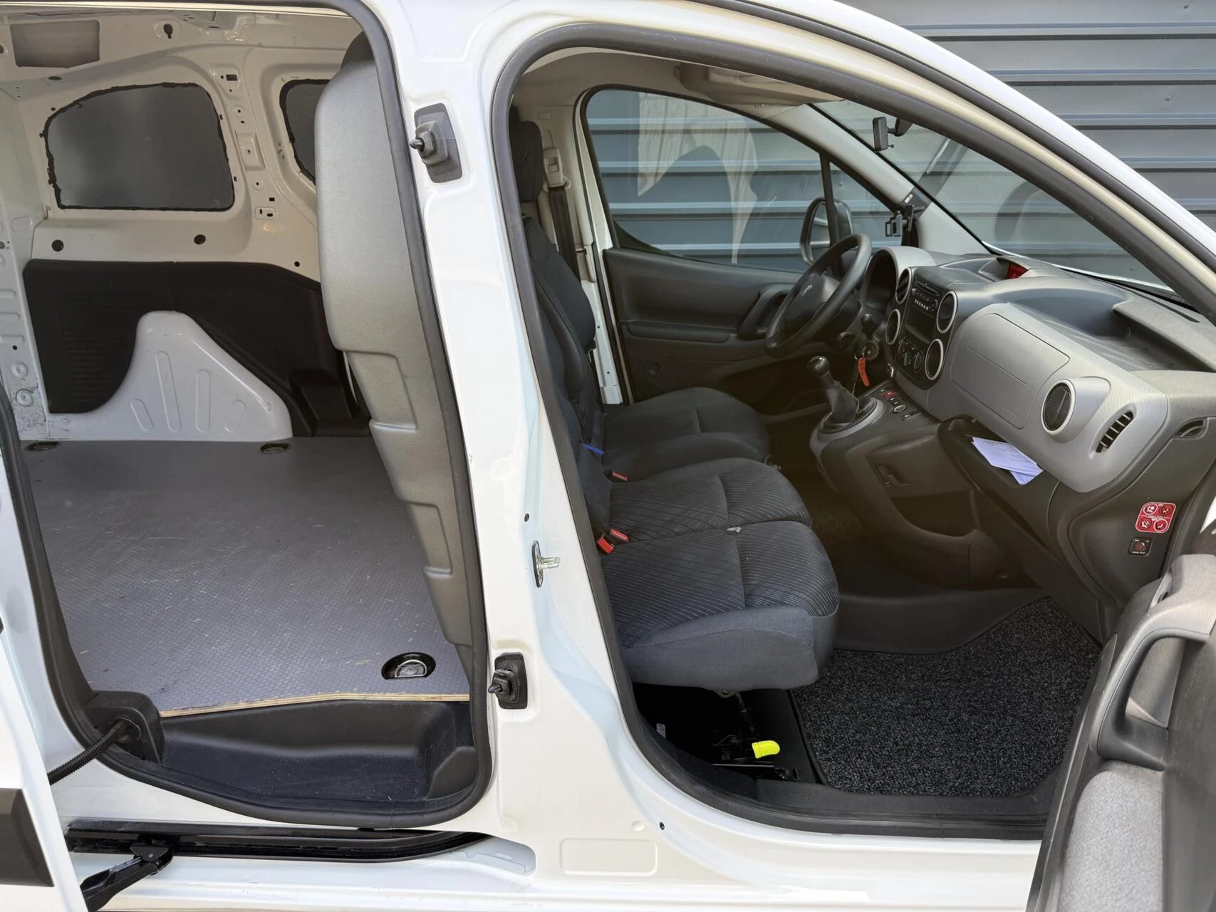 Hoofdafbeelding Peugeot Partner