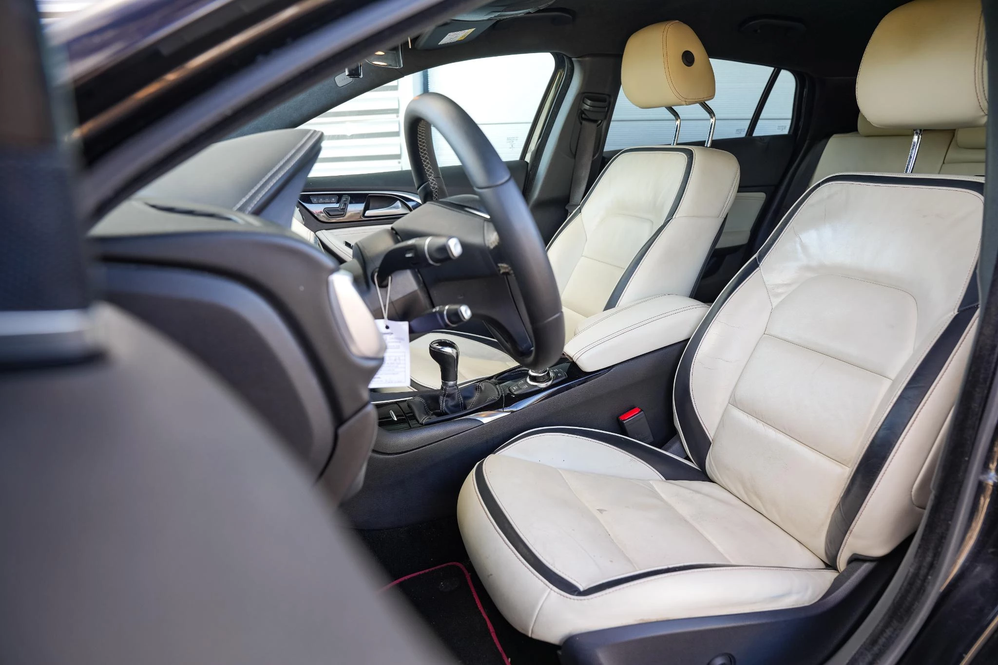Hoofdafbeelding Infiniti Q