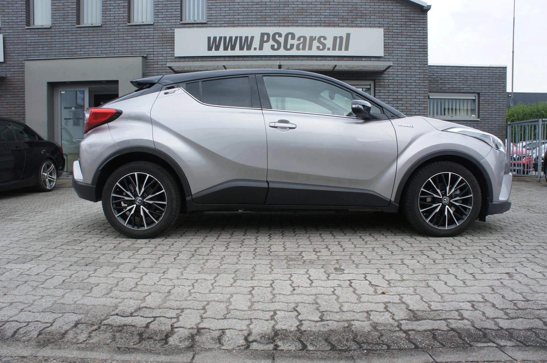 Hoofdafbeelding Toyota C-HR