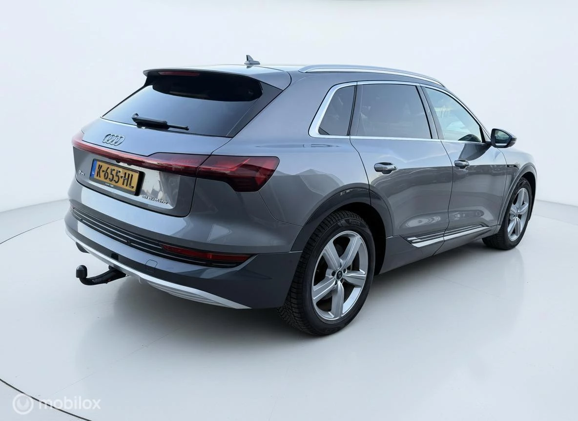 Hoofdafbeelding Audi e-tron