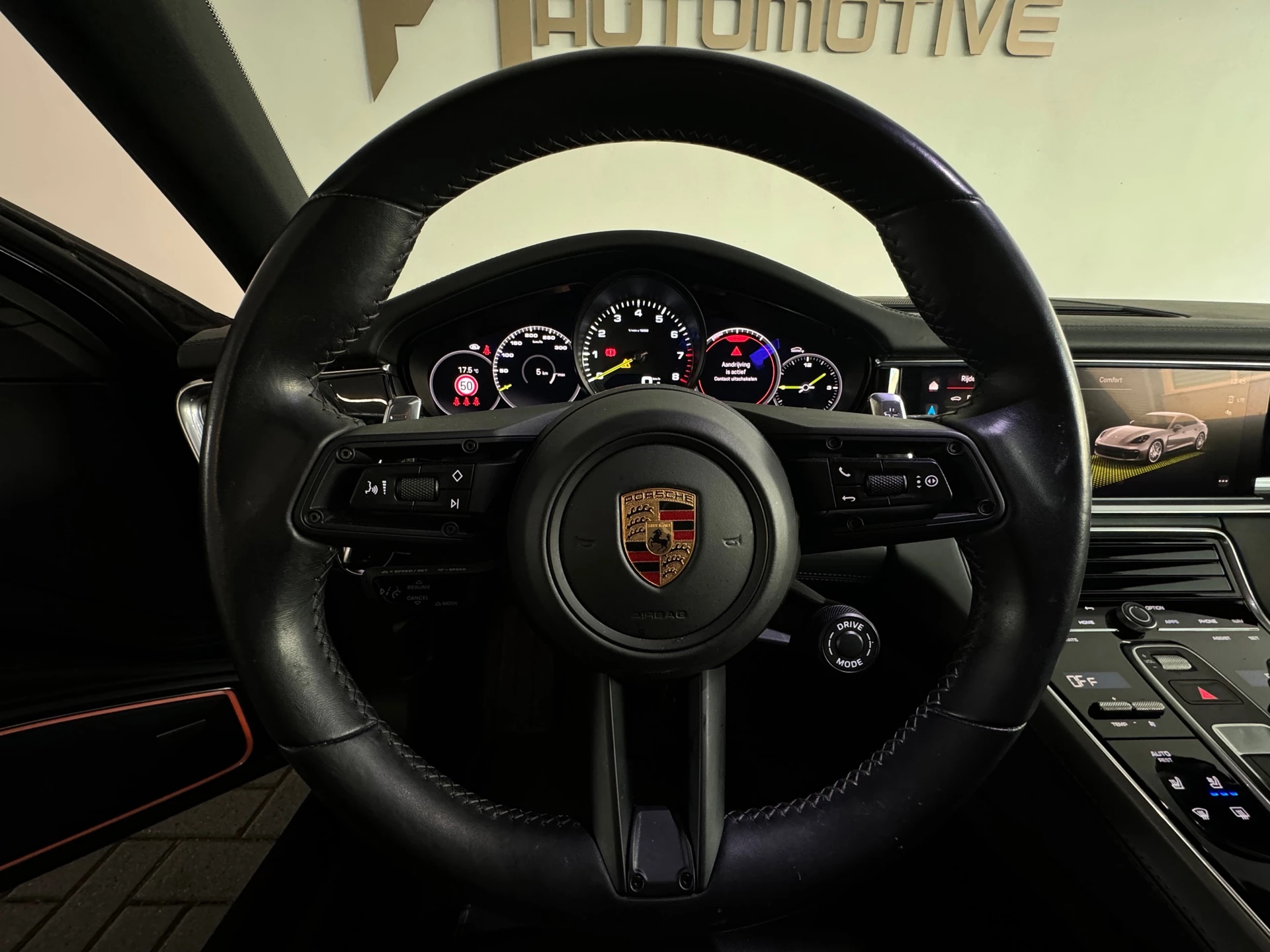 Hoofdafbeelding Porsche Panamera