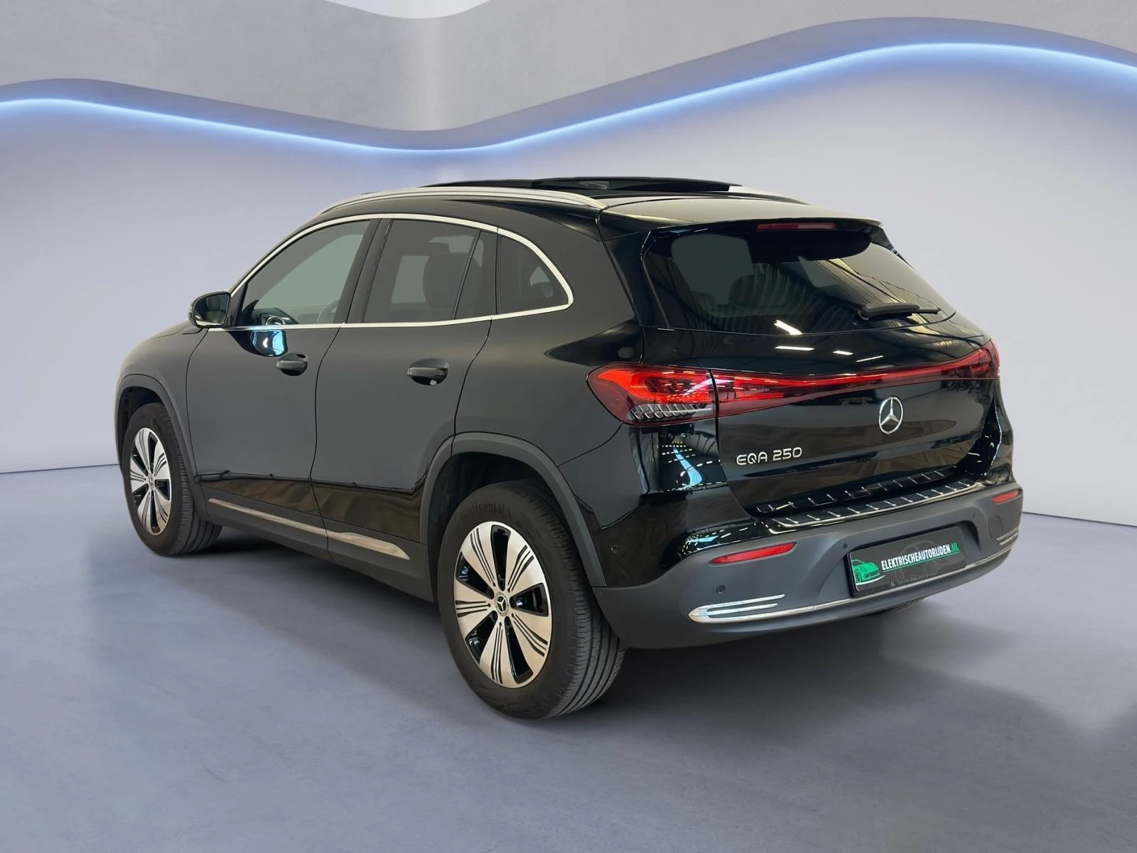 Hoofdafbeelding Mercedes-Benz EQA