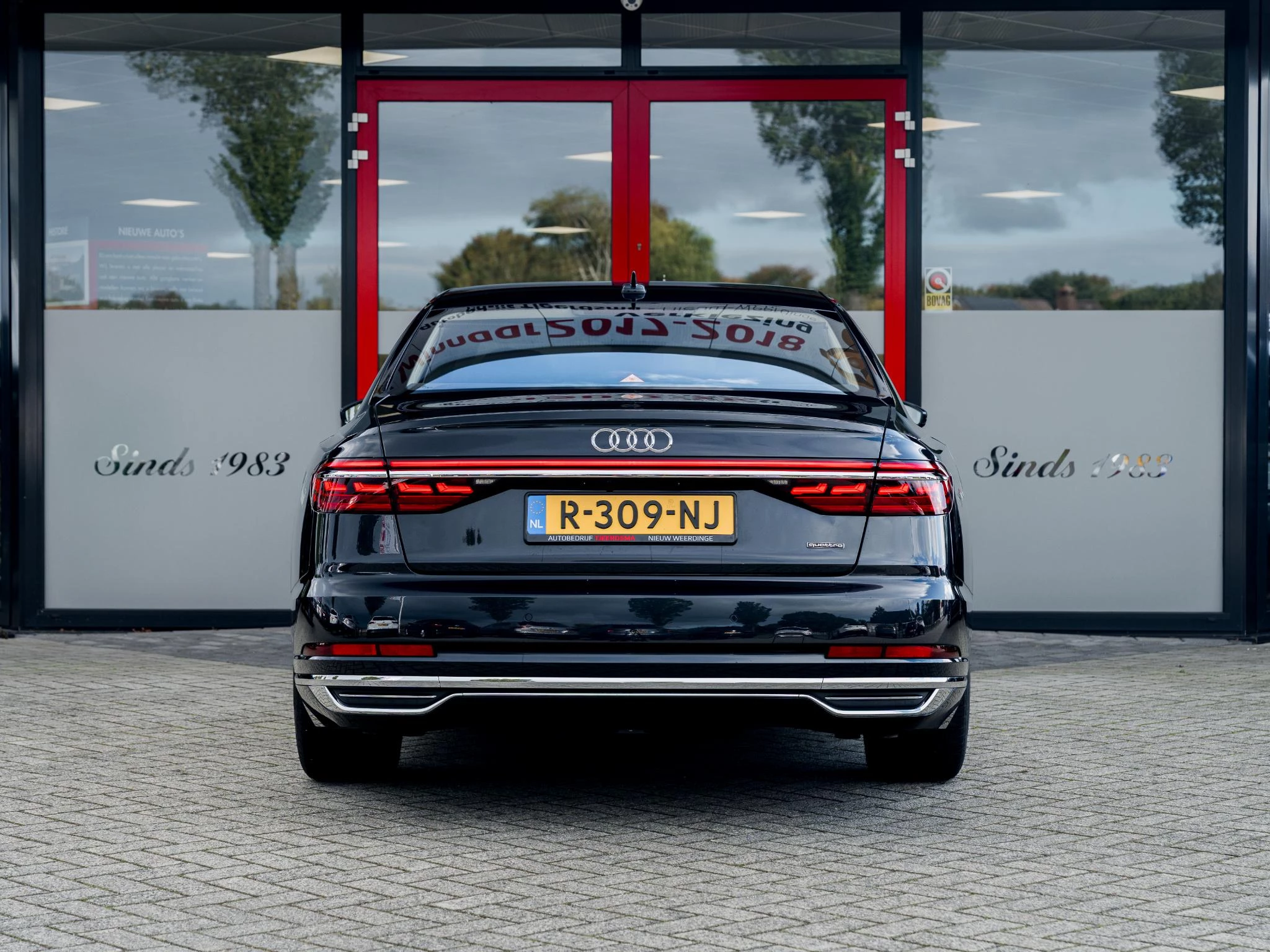 Hoofdafbeelding Audi A8