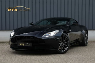 Hoofdafbeelding Aston Martin DB11 Aston Martin DB11 5.2 V12|B&O|NL-auto|360*|forged carbon