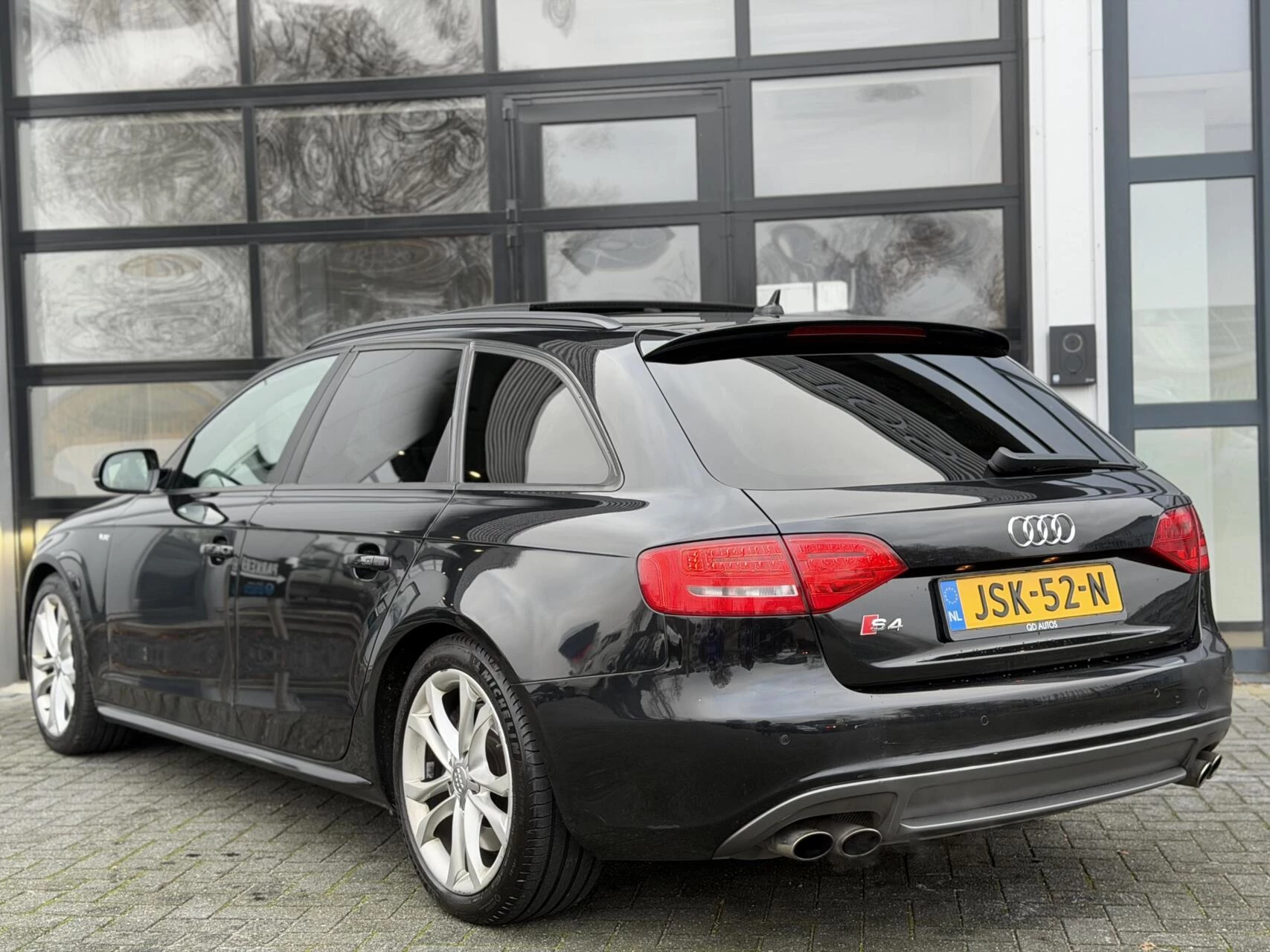 Hoofdafbeelding Audi S4
