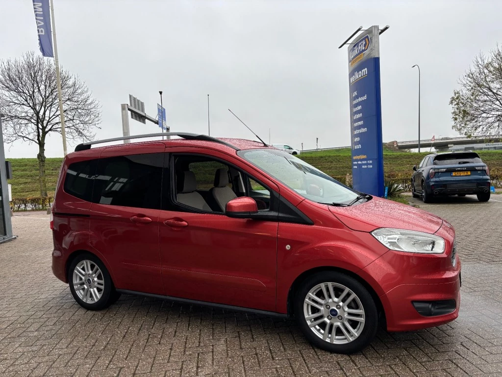 Hoofdafbeelding Ford Tourneo Courier