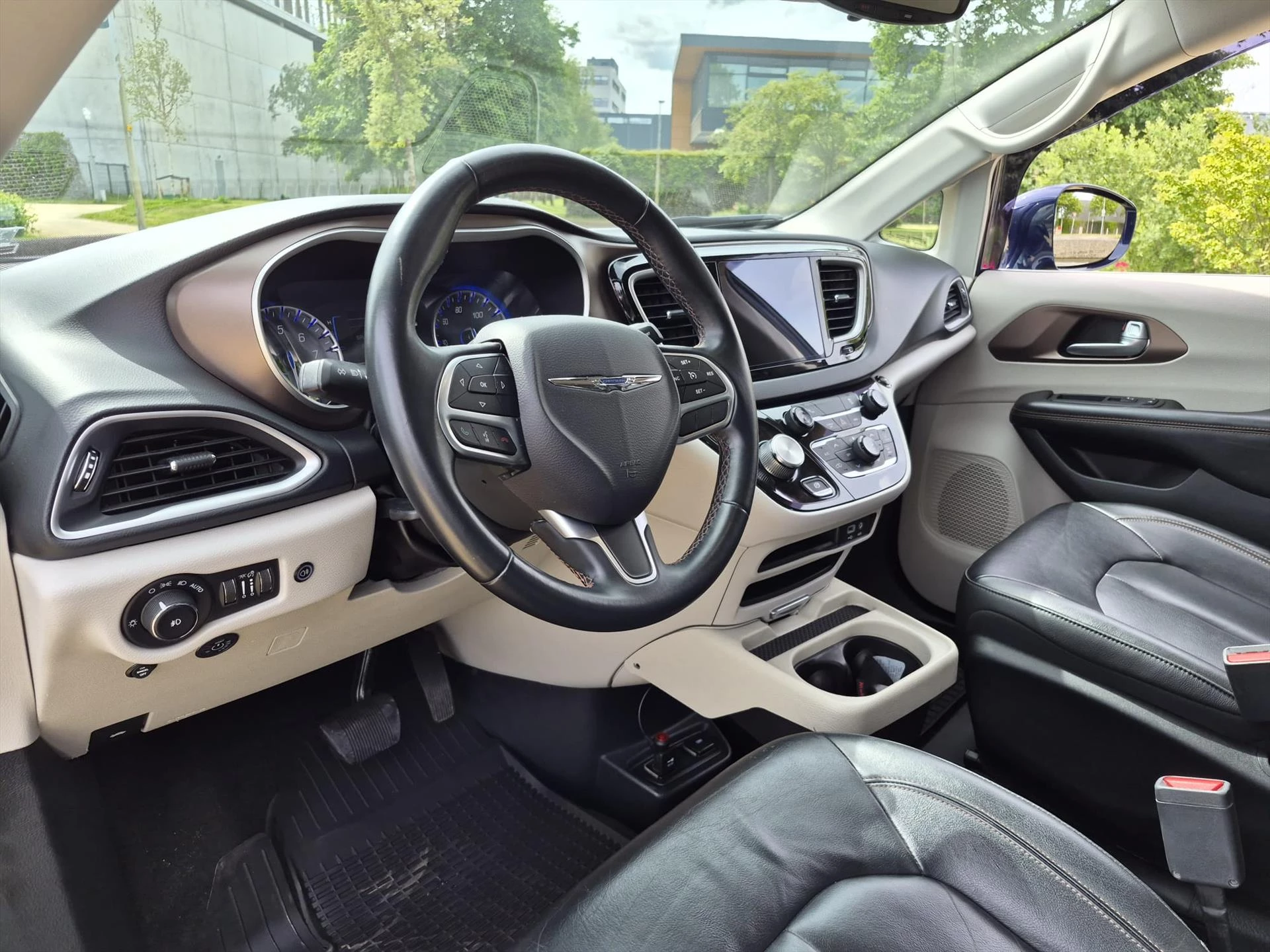 Hoofdafbeelding Chrysler Pacifica