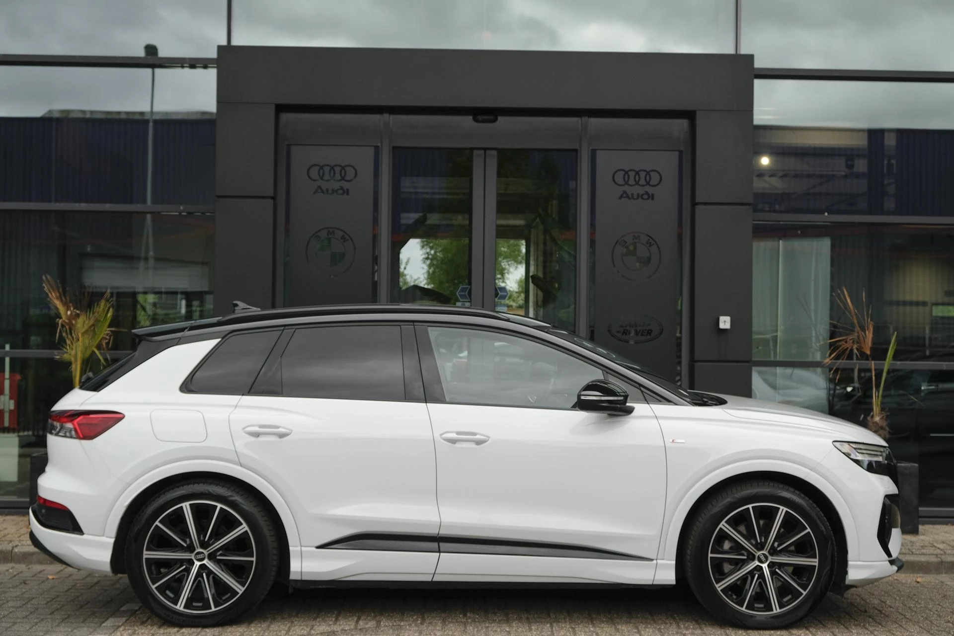 Hoofdafbeelding Audi Q4 e-tron