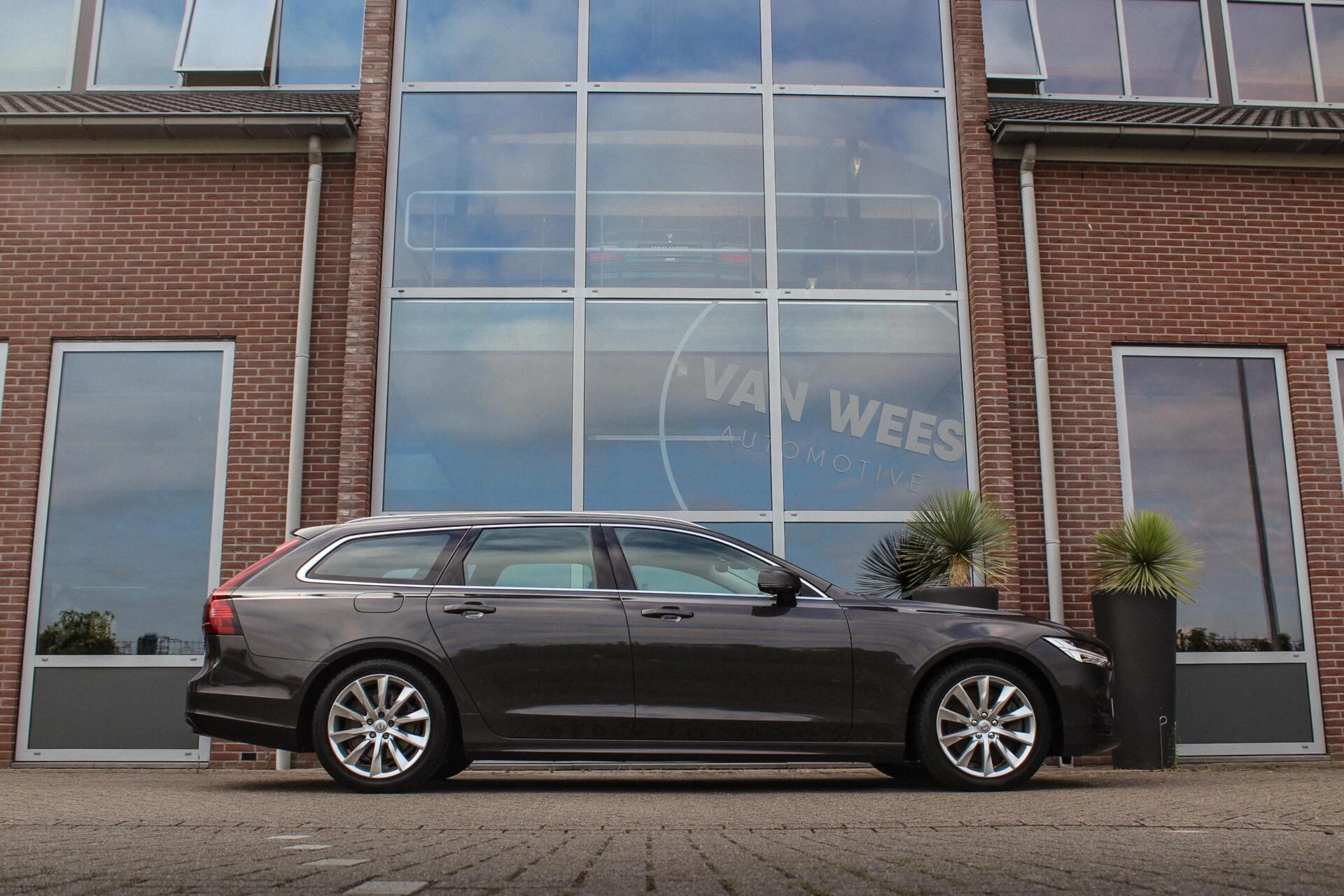 Hoofdafbeelding Volvo V90
