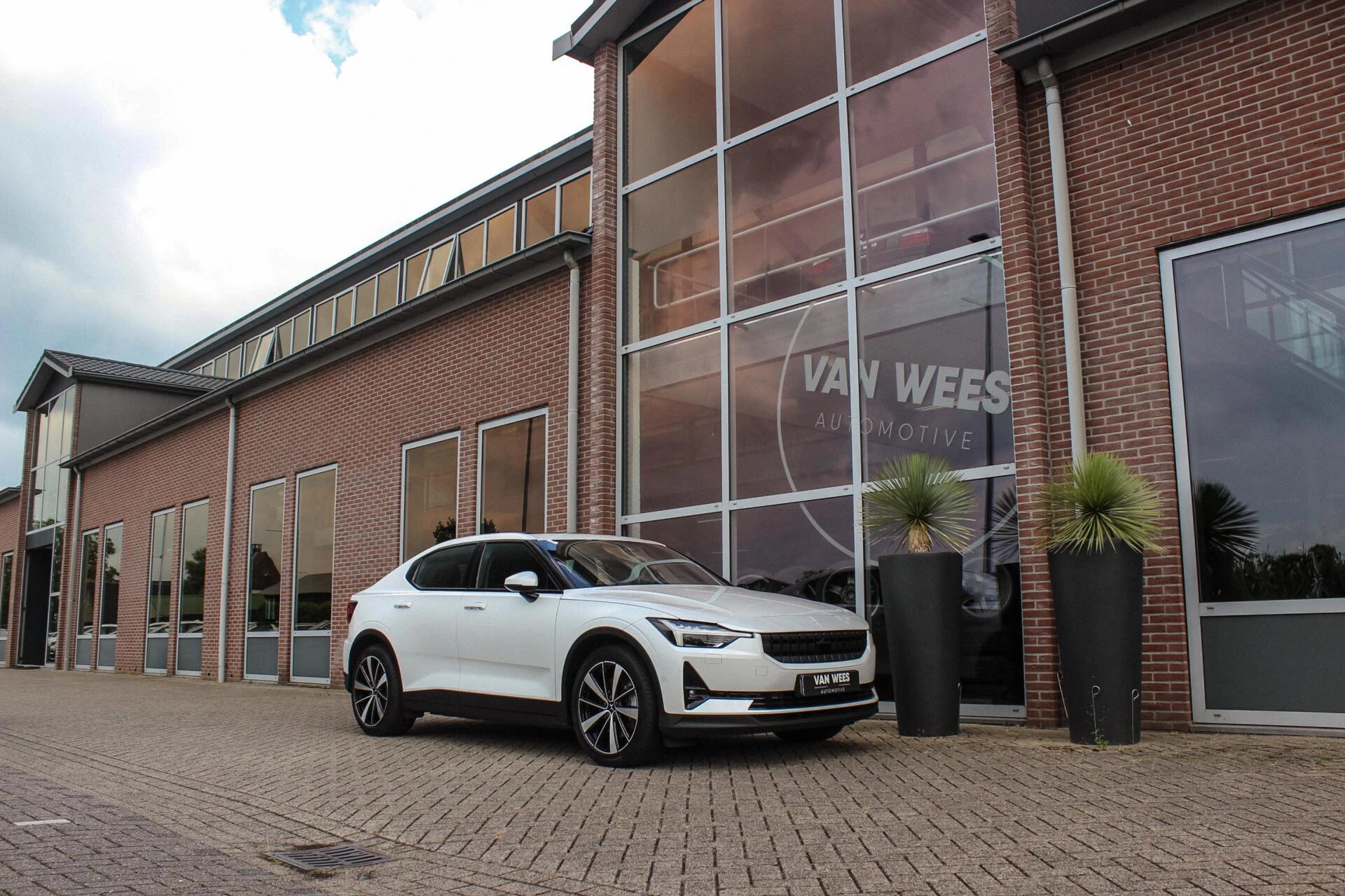 Hoofdafbeelding Polestar 2