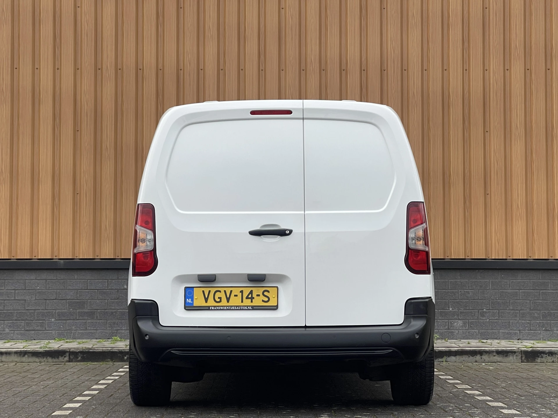 Hoofdafbeelding Peugeot Partner