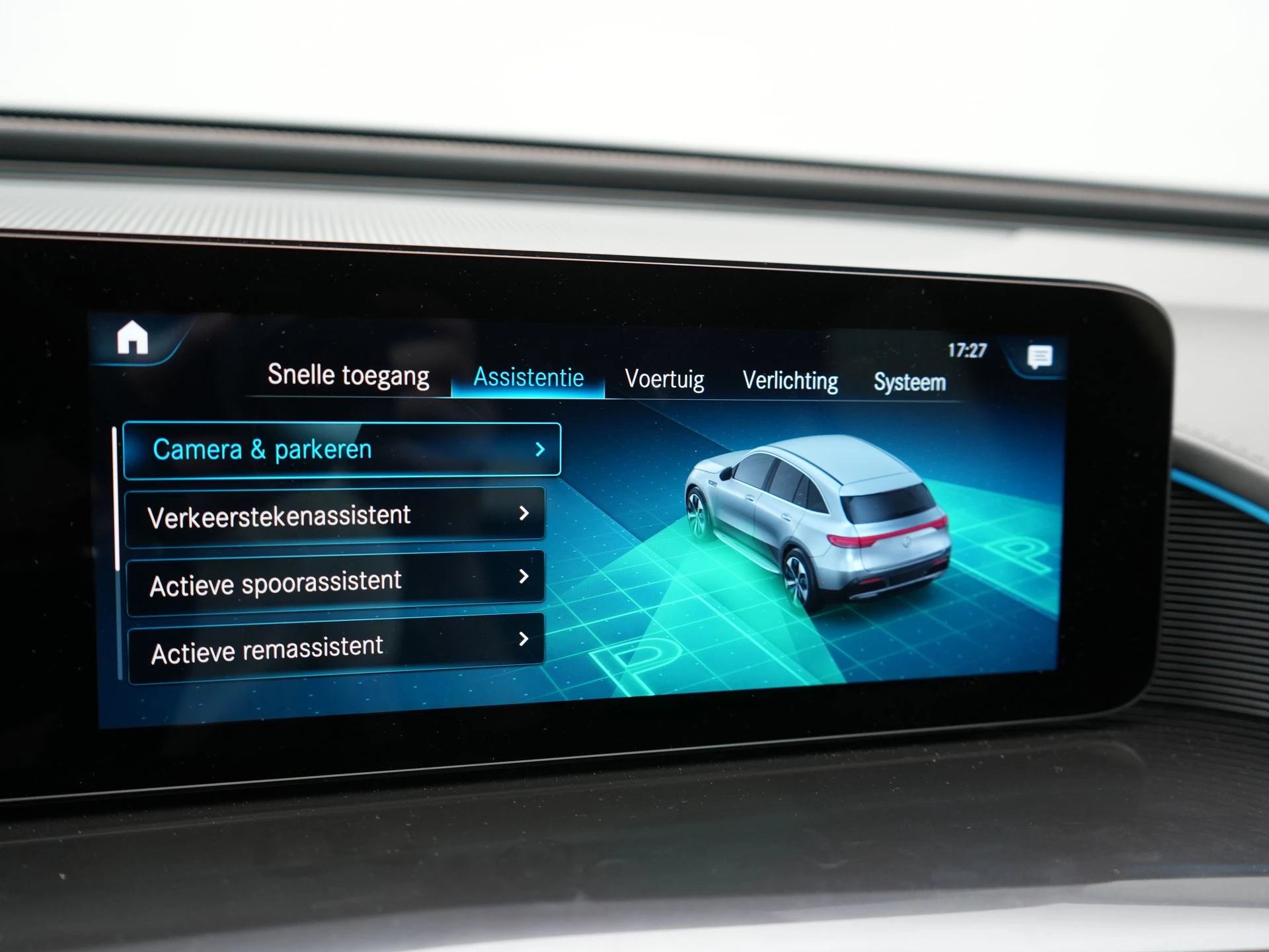 Hoofdafbeelding Mercedes-Benz EQC
