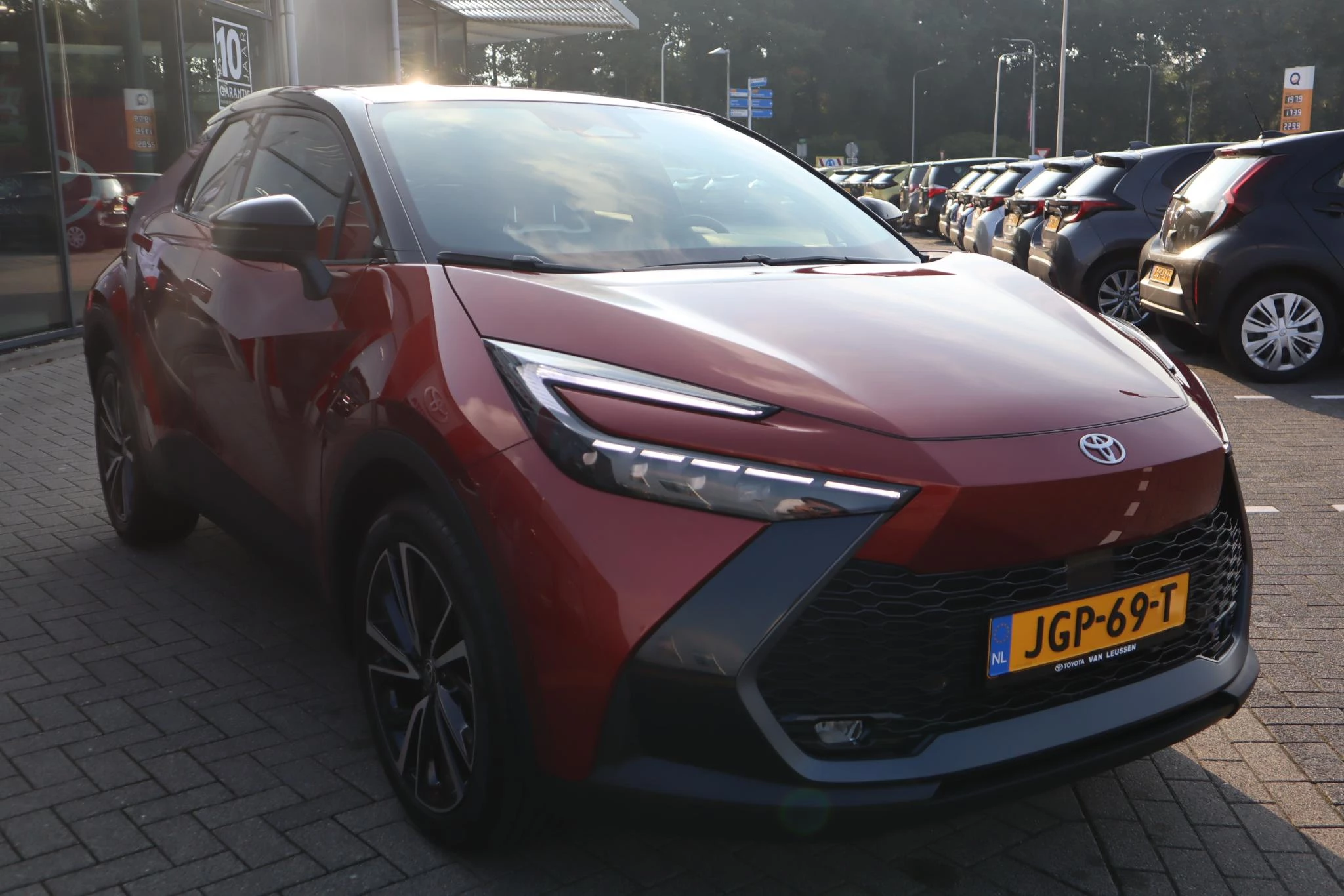 Hoofdafbeelding Toyota C-HR
