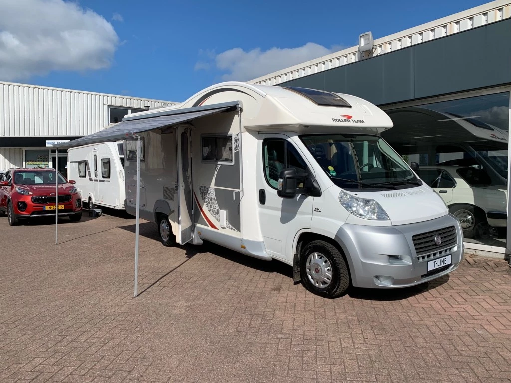 Hoofdafbeelding Roller Team T-line 255 Airco 6x Slaappl. 5 Zitpl.