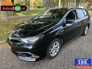 Toyota Auris 1.8 Hybrid Executive I Navi I Pan. dak I parkeersensoren I verw. stoelen I camera I rijklaar I