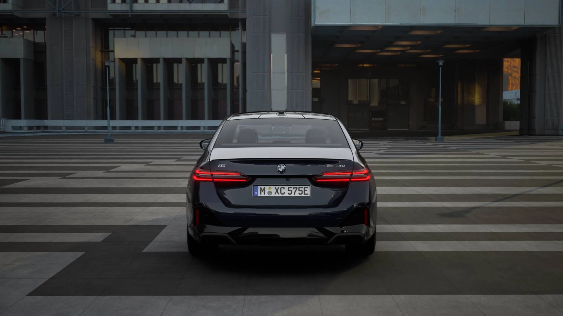 Hoofdafbeelding BMW i5