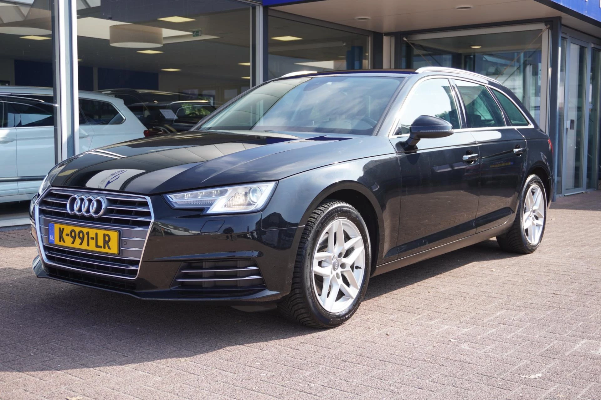 Hoofdafbeelding Audi A4
