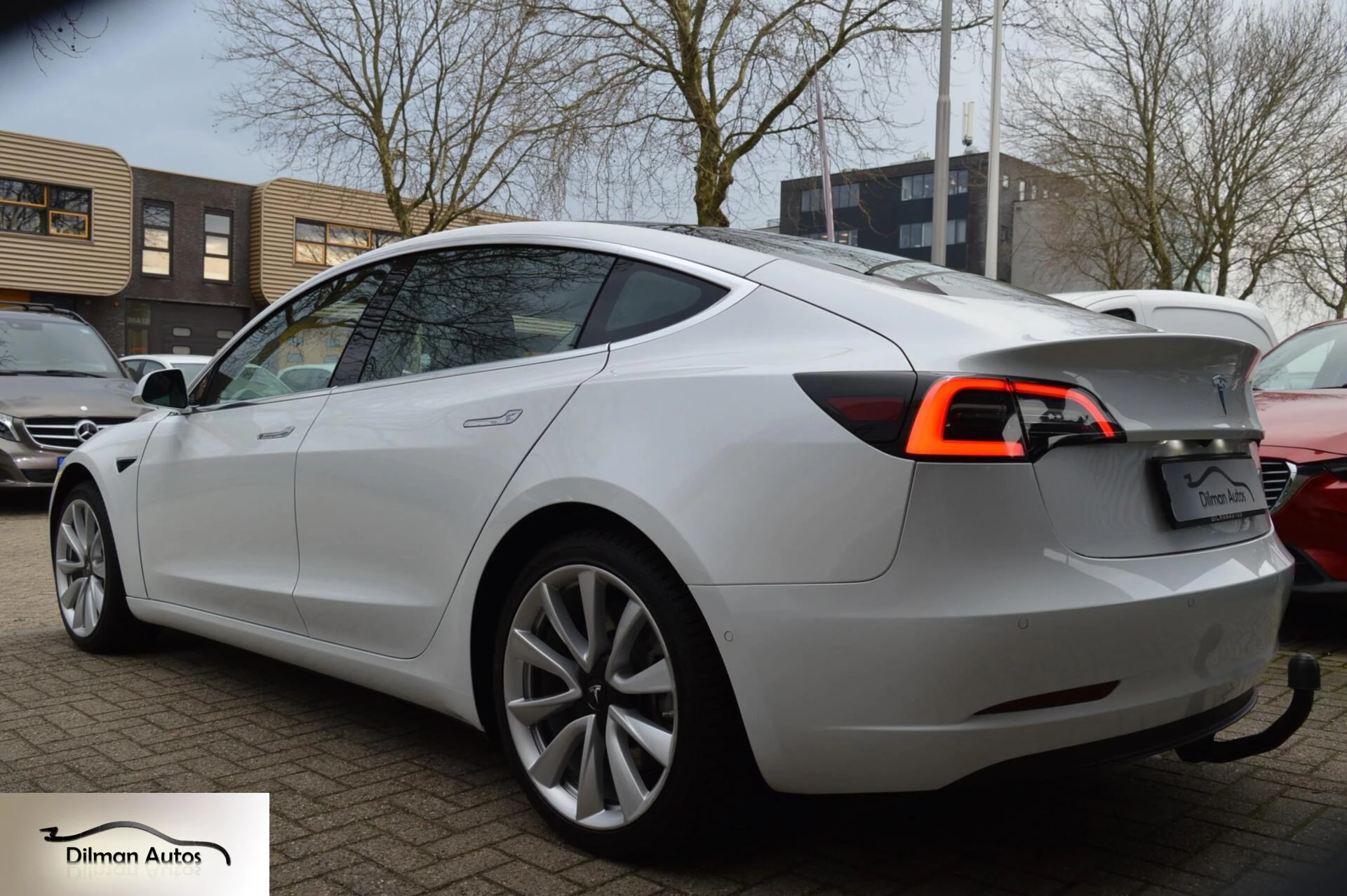 Hoofdafbeelding Tesla Model 3