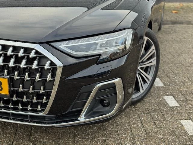 Hoofdafbeelding Audi A8