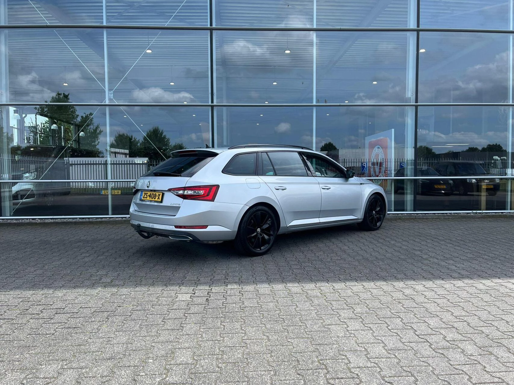 Hoofdafbeelding Škoda Superb