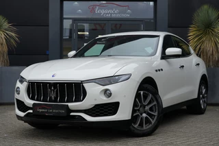 Hoofdafbeelding Maserati Levante Maserati Levante 3.0 V6 S AWD GranLusso 430pk Stoelverwarming/Luchtvering/Navigatie