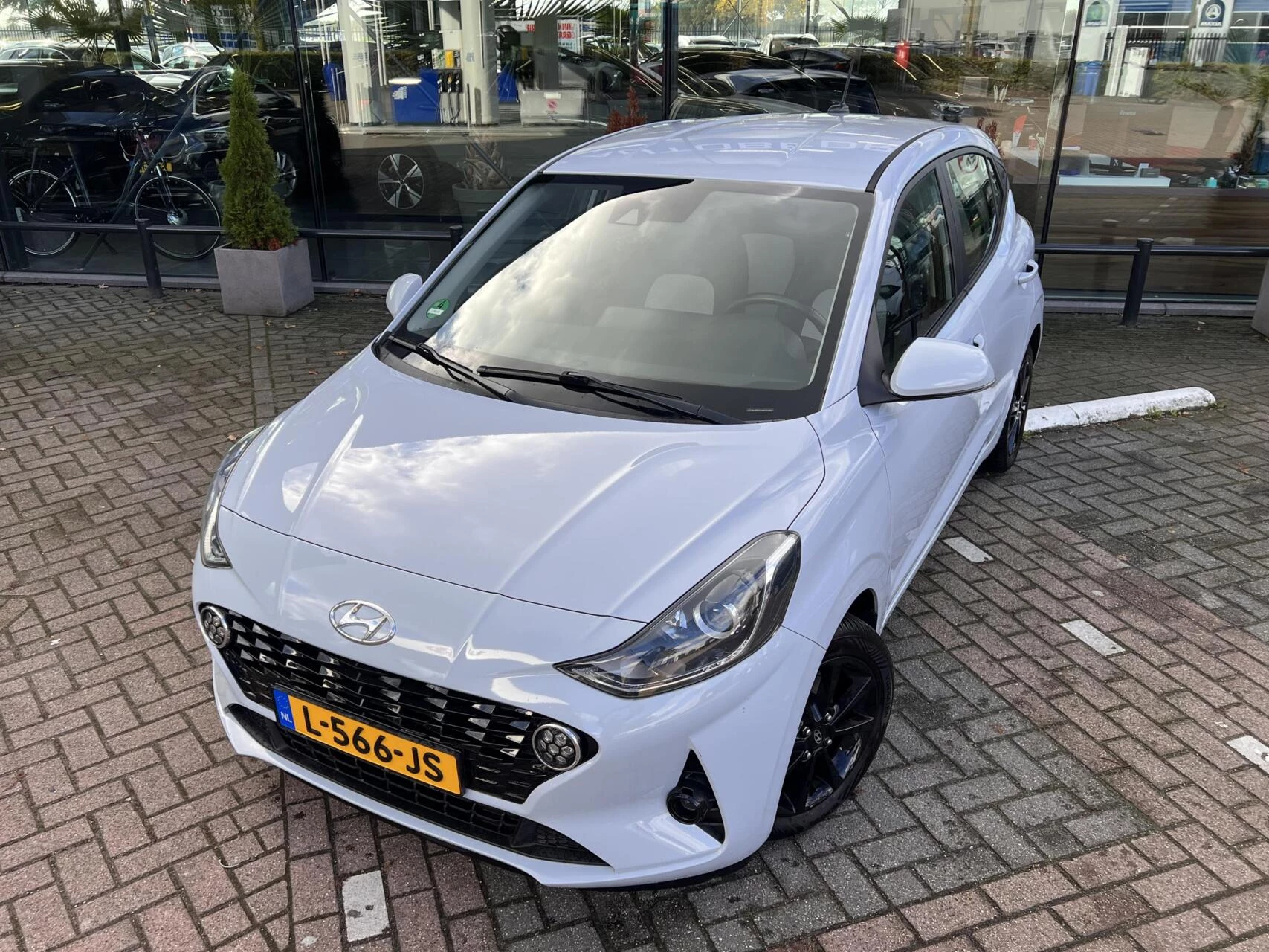 Hoofdafbeelding Hyundai i10