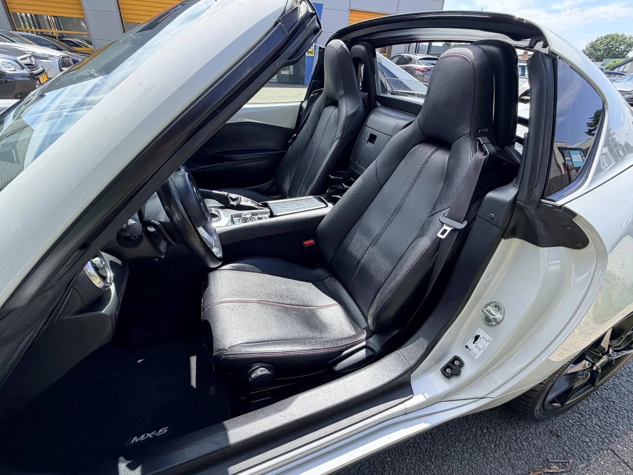 Hoofdafbeelding Mazda MX-5