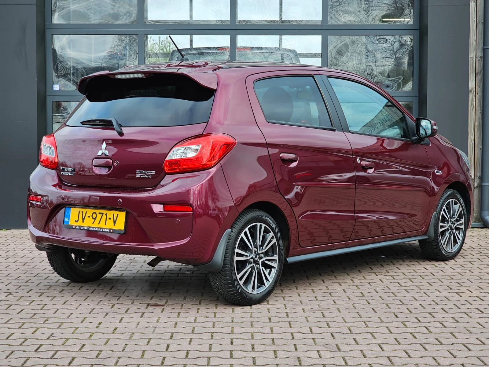 Hoofdafbeelding Mitsubishi Space Star