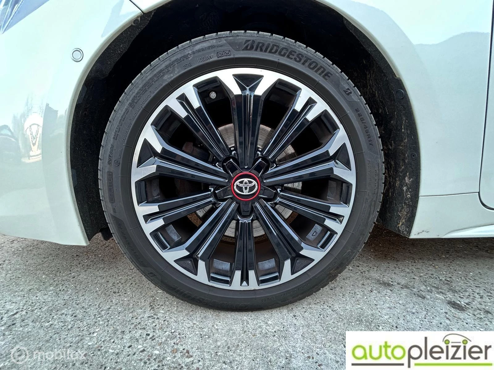 Hoofdafbeelding Toyota Corolla