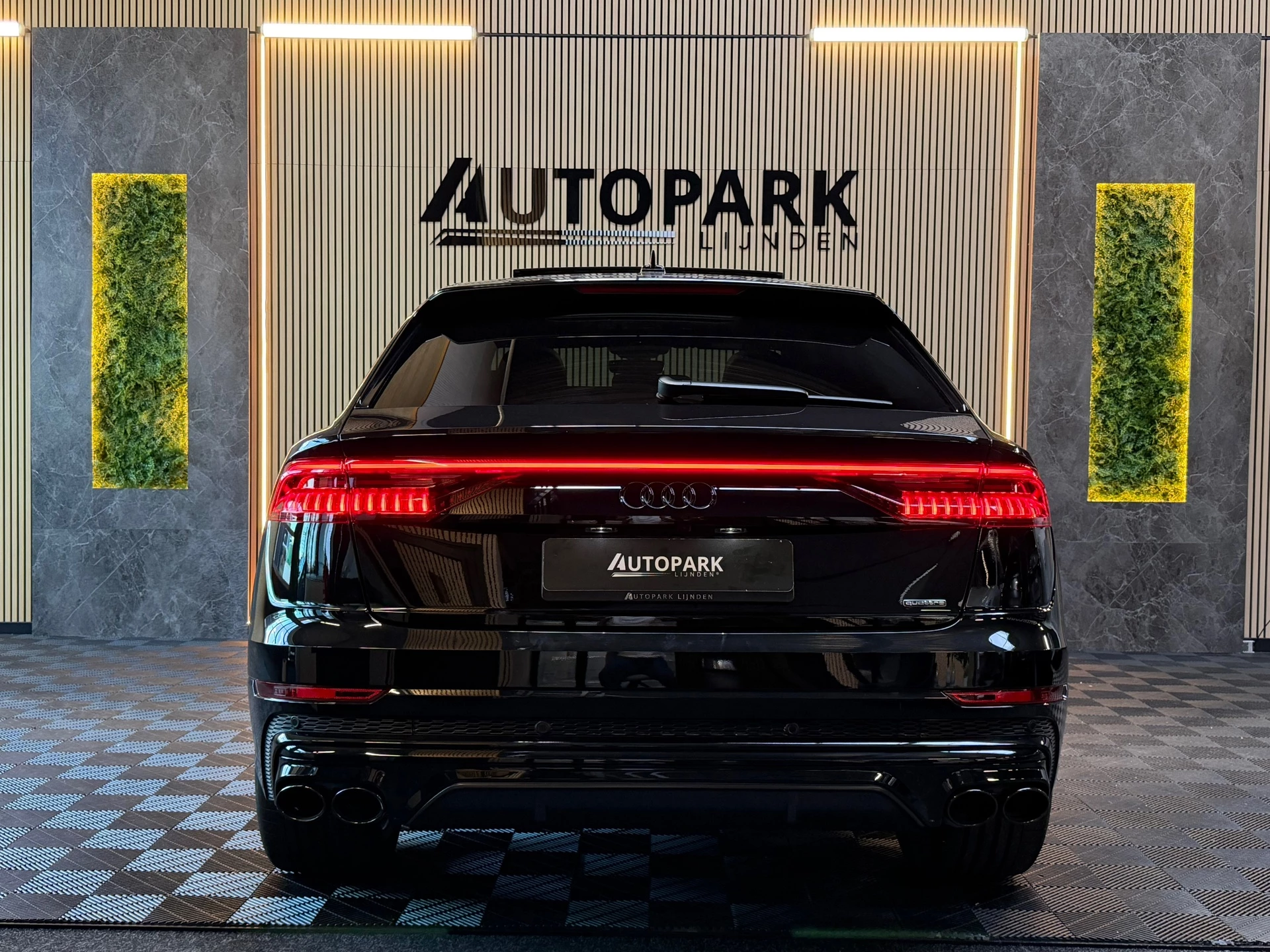Hoofdafbeelding Audi Q8