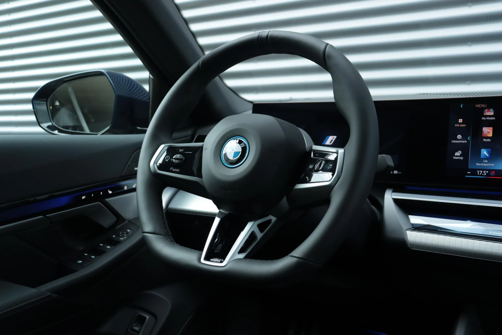 Hoofdafbeelding BMW i5