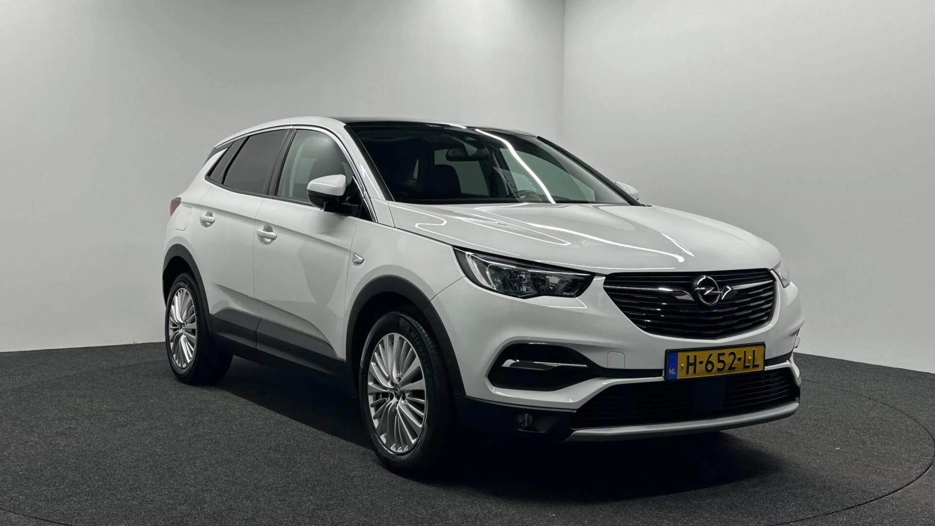 Hoofdafbeelding Opel Grandland X