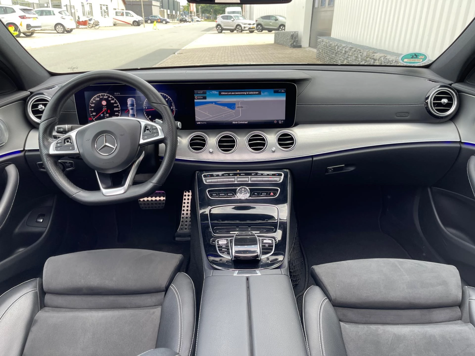 Hoofdafbeelding Mercedes-Benz E-Klasse