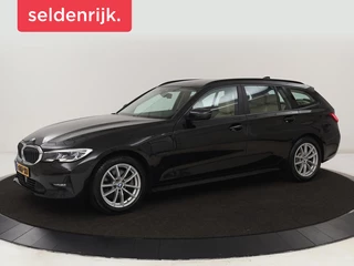 BMW 3-serie Touring 320e Business Edition Plus | Trekhaak | Automaat | Carplay | Camera | Adaptive Cruise | Navigatie | PHEV | Leder | Stoelverwarming | Climate controle | LMV 17 Inch