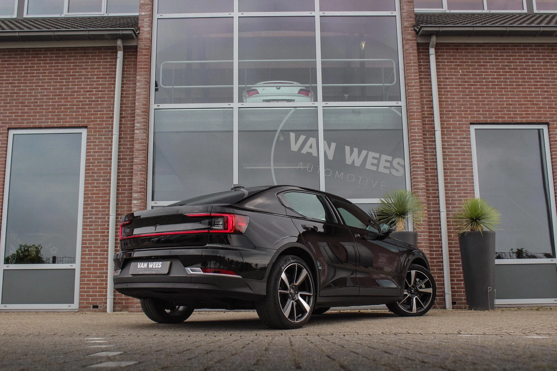 Hoofdafbeelding Polestar 2