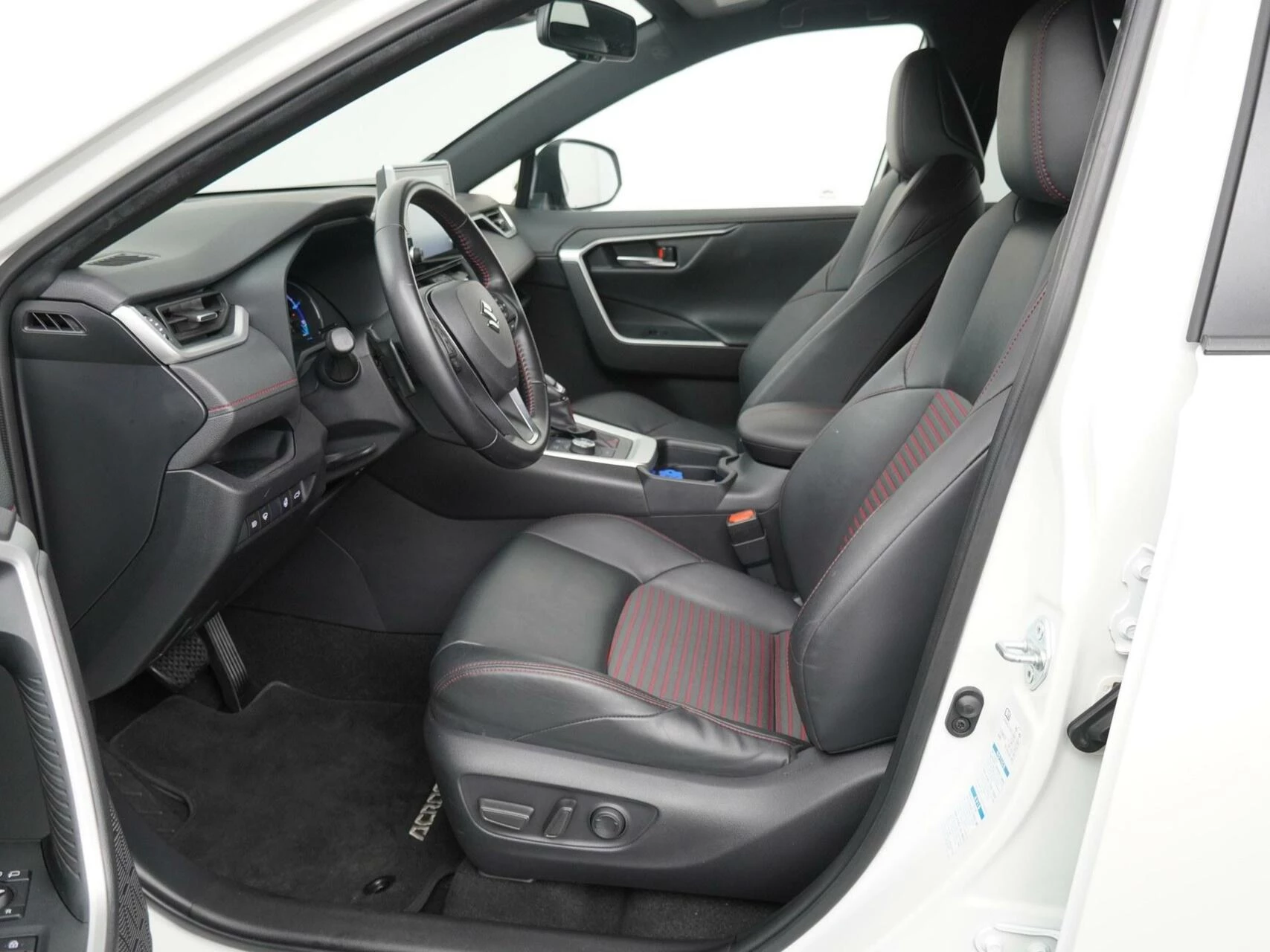 Hoofdafbeelding Suzuki Across