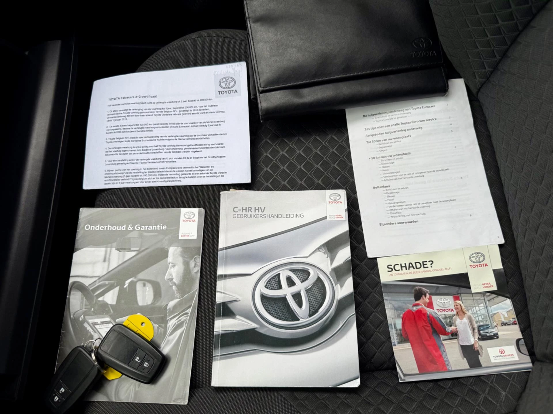 Hoofdafbeelding Toyota C-HR