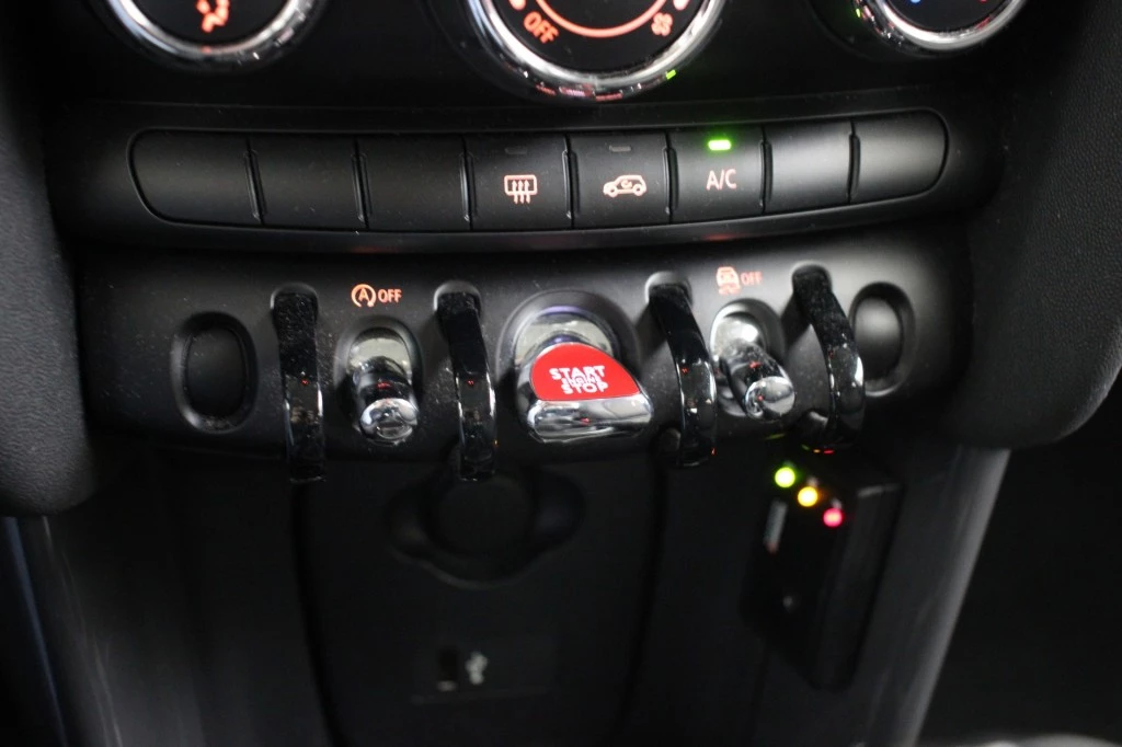 Hoofdafbeelding MINI One