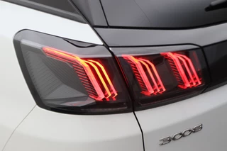 Peugeot 3008 1.6 HYbrid 300 Allure Pack Business 4WD Panoramadak, 360° Camera, Virtual Cockpit, Apple Carplay, LED