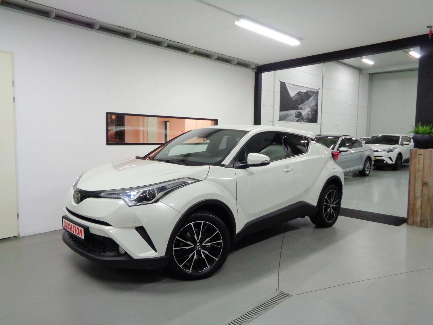 Hoofdafbeelding Toyota C-HR